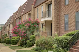 1737 Cy Ct, Vienna, VA 22182 - Photo 4