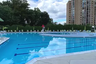 5902 Mt Eagle Dr, Alexandria, VA 22303 - Photo 16