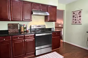 7684 Green Garland Dr, Springfield, VA 22153 - Photo 12