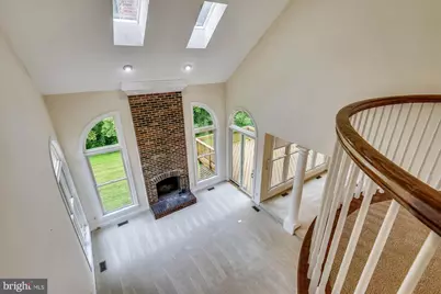 9715 Middleton Ridge Road, Vienna, VA 22182 - Photo 10