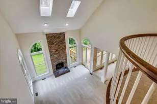 9715 Middleton Ridge Rd, Vienna, VA 22182 - Photo 10