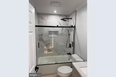 5623 Glenwood Mews Drive, Alexandria, VA 22315 - Photo 14