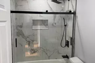 5623 Glenwood Mews Dr, Alexandria, VA 22315 - Photo 14