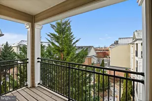 12956 Centre Park Cir, Herndon, VA 20171 - Photo 10