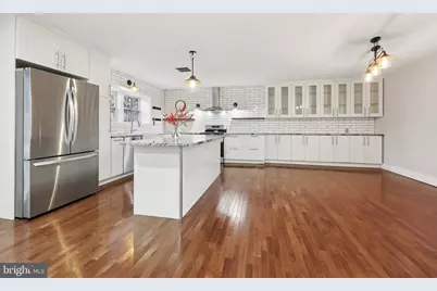 6057 Brook Drive, Falls Church, VA 22044 - Photo 8