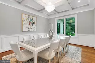 305 Old Court House Rd NE, Vienna, VA 22180 - Photo 14