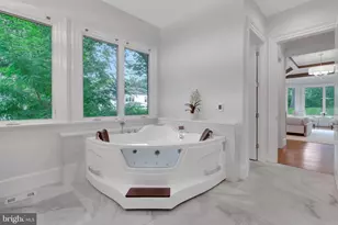 305 Old Court House Rd NE, Vienna, VA 22180 - Photo 28