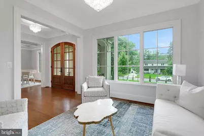 305 Old Courthouse Road NE, Vienna, VA 22180 - Photo 10