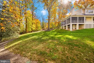 909 Douglass Dr, McLean, VA 22101 - Photo 20