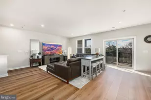 13508 Innovation Station Loop, Herndon, VA 20171 - Photo 6