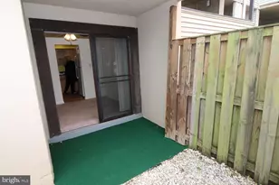 8600 Village Square Dr, Alexandria, VA 22309 - Photo 12