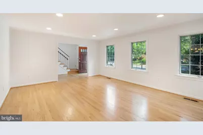 1250 Pine Hill Road, McLean, VA 22101 - Photo 6