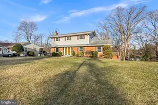 6219 Thornwood Dr, Alexandria, VA 22310 - Photo 2