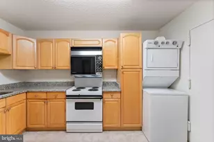 1800 Old Meadow Rd, McLean, VA 22102 - Photo 28