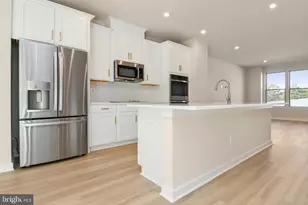 2176 Glacier Rd, Herndon, VA 20170 - Photo 6