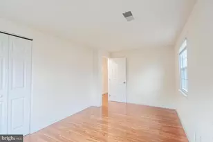 13715 Smallwood Ct, Chantilly, VA 20151 - Photo 16