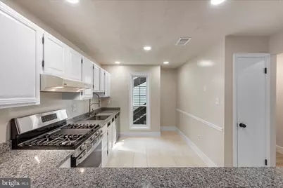 10066 Oakton Terrace Road #10066, Oakton, VA 22124 - Photo 10