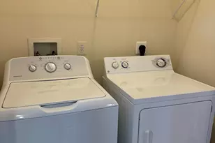 3820 Lightfoot St, Chantilly, VA 20151 - Photo 10