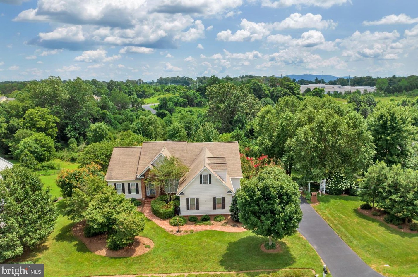 176 Willow Creek Dr, Ruckersville, VA 22968-3669