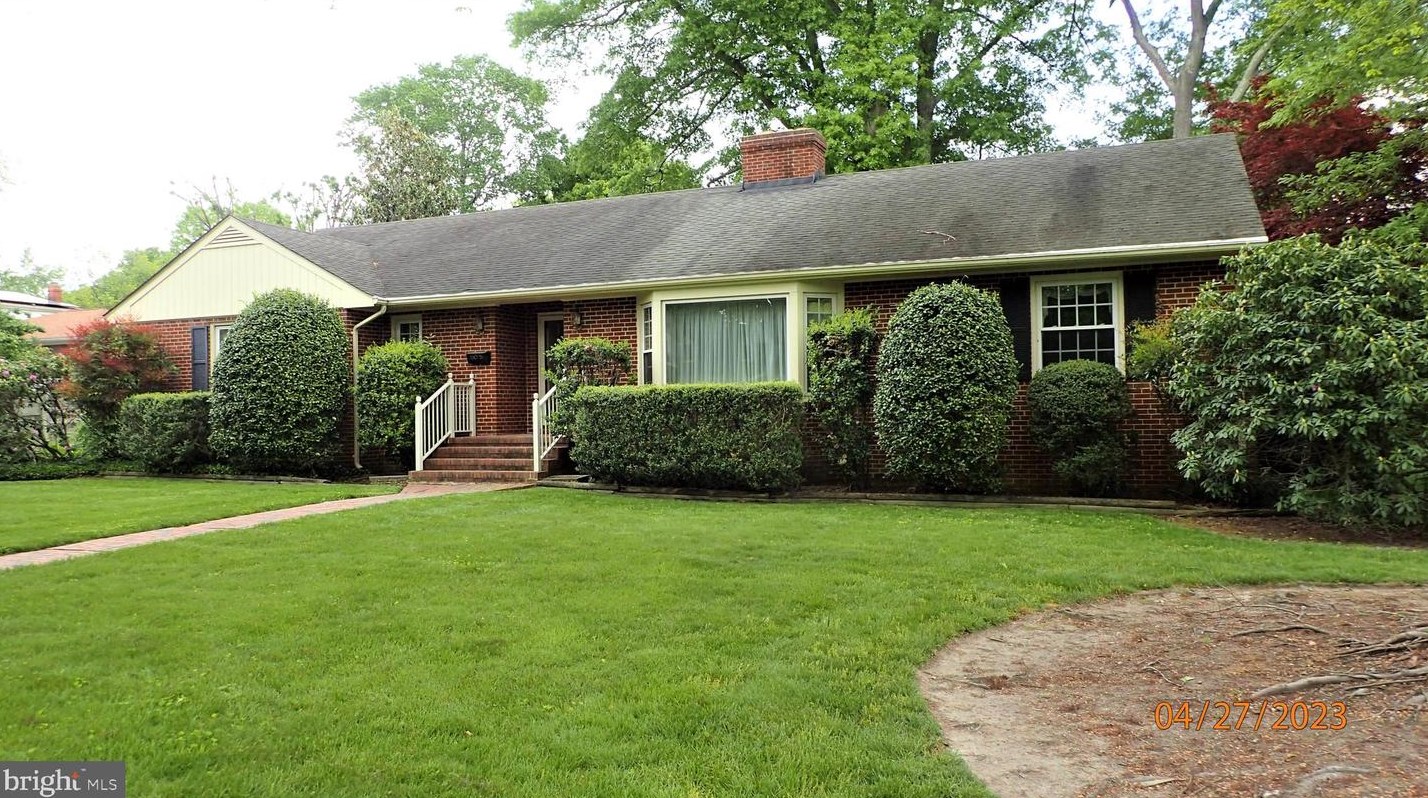 505 S James St, Ashland, VA 23005