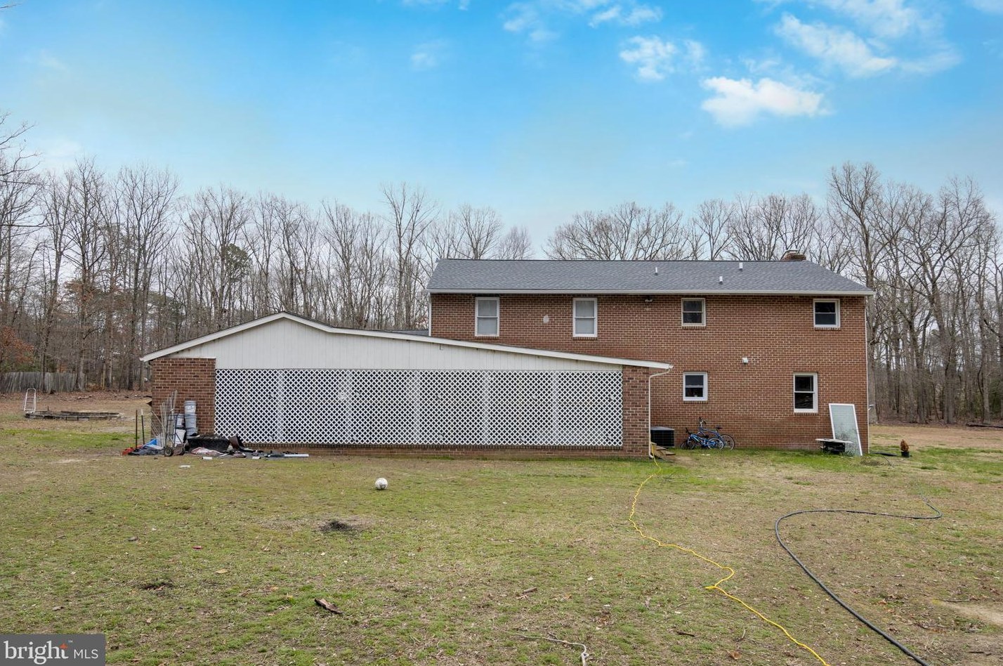 12466 Noel Rd, Doswell VA  23047-1511 exterior