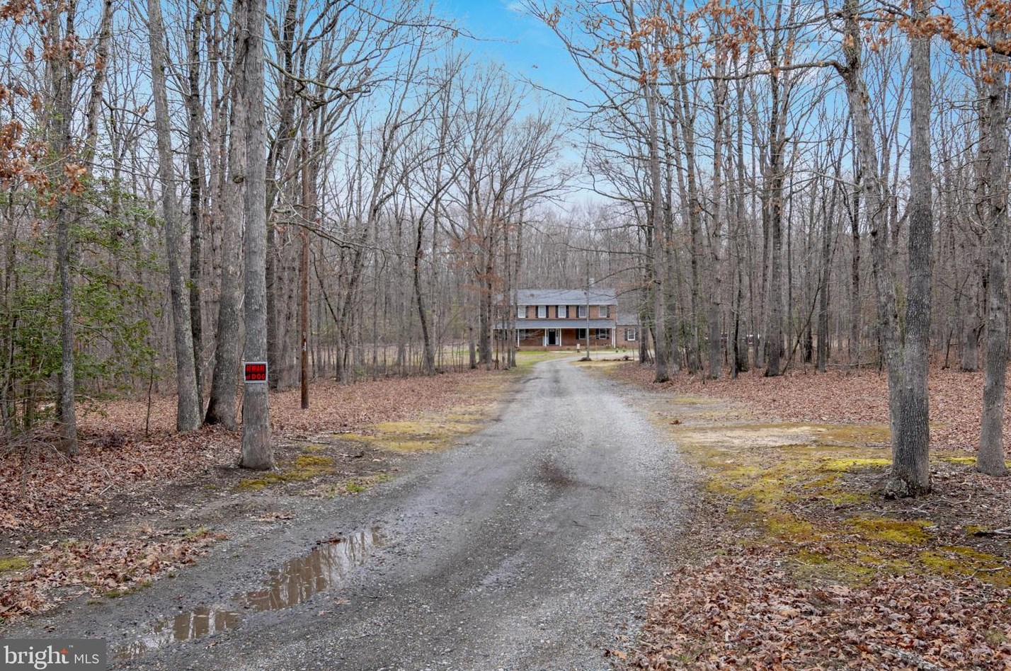 12466 Noel Rd, Doswell VA  23047-1511 exterior
