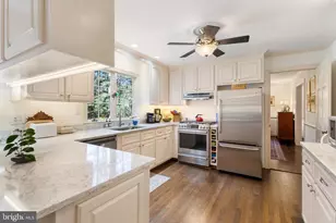 124 Lake Dr, Williamsburg, VA 23185 - Photo 16