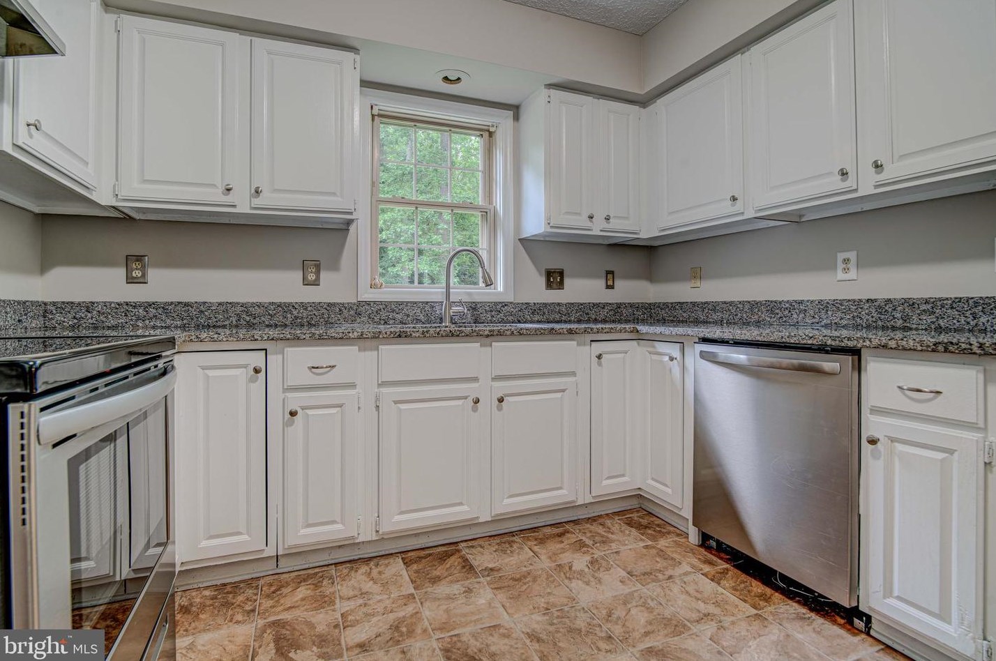 14285 Round Hill Rd, Owens, VA 22485-4341