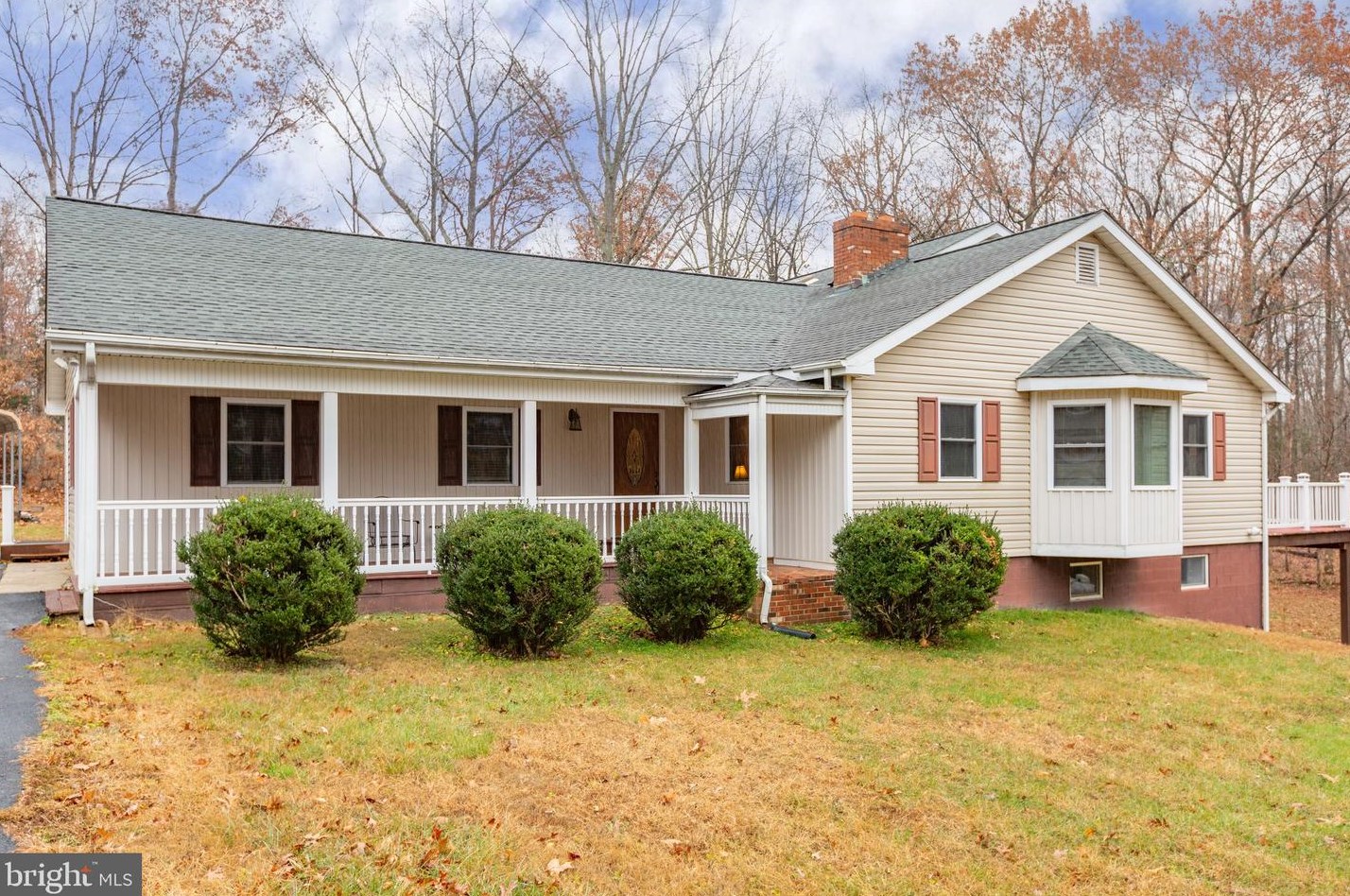 10461 Walkers Ln, Owens, VA 22485-3842