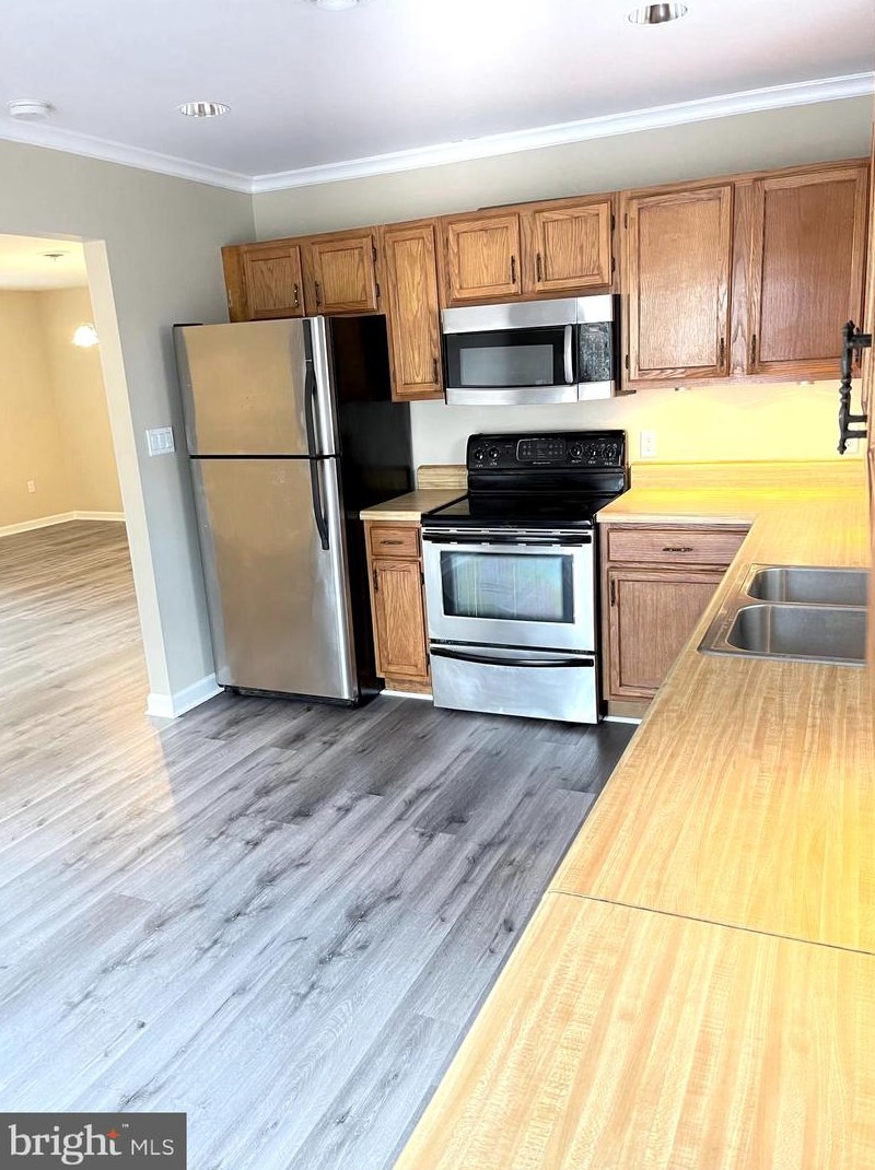 10188 Madison Dr, Owens VA  22485-2026 exterior