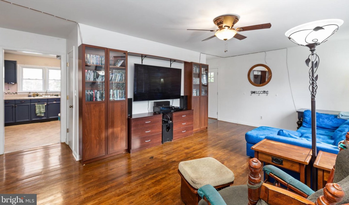8416 Pine Tree Ln, Owens, VA 22485-4125
