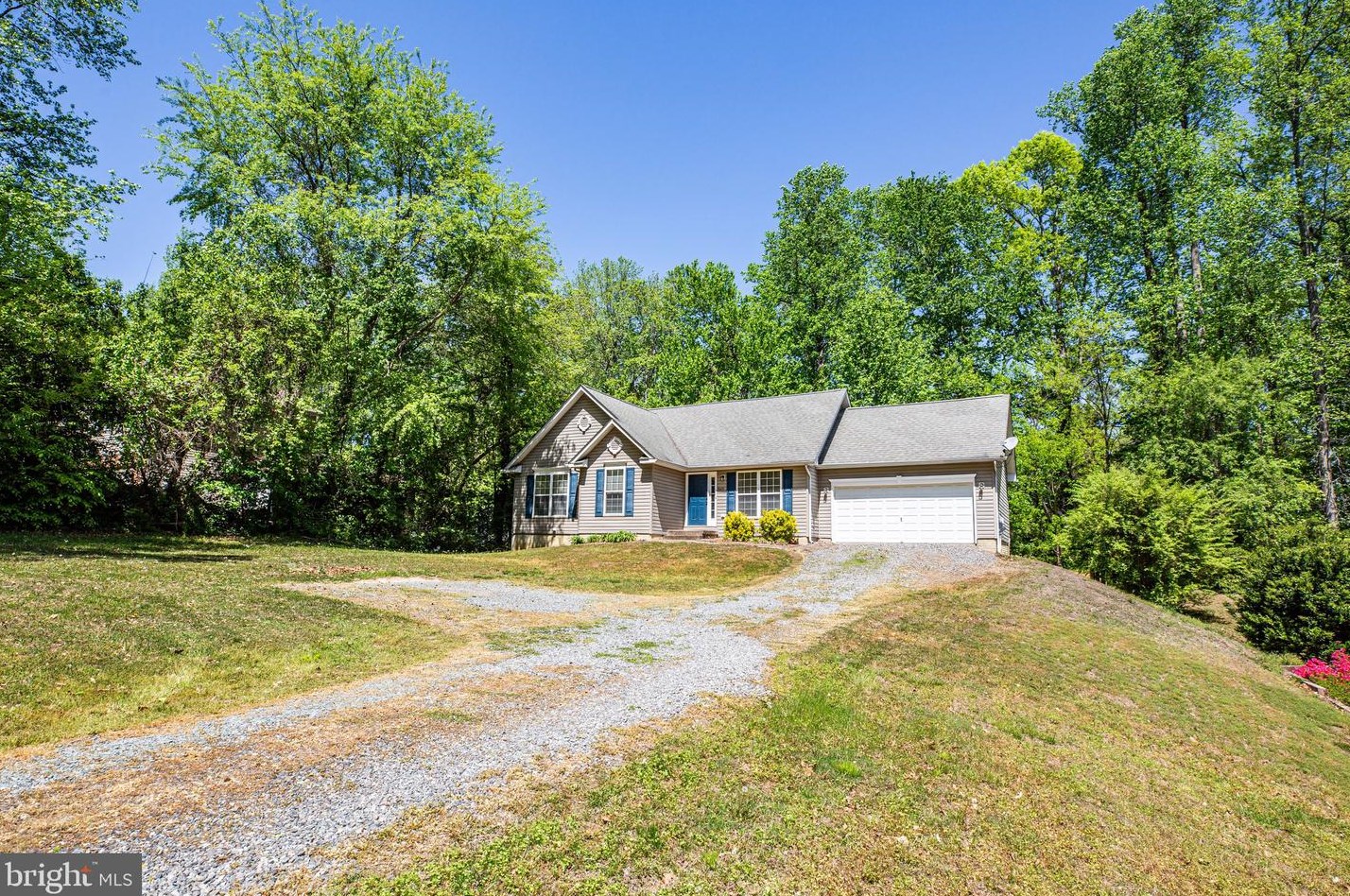 8029 Washington Dr, Owens, VA 22485-2005