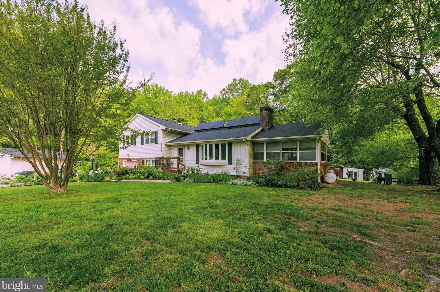 13145 Dahlgren Rd, Owens, VA 22485