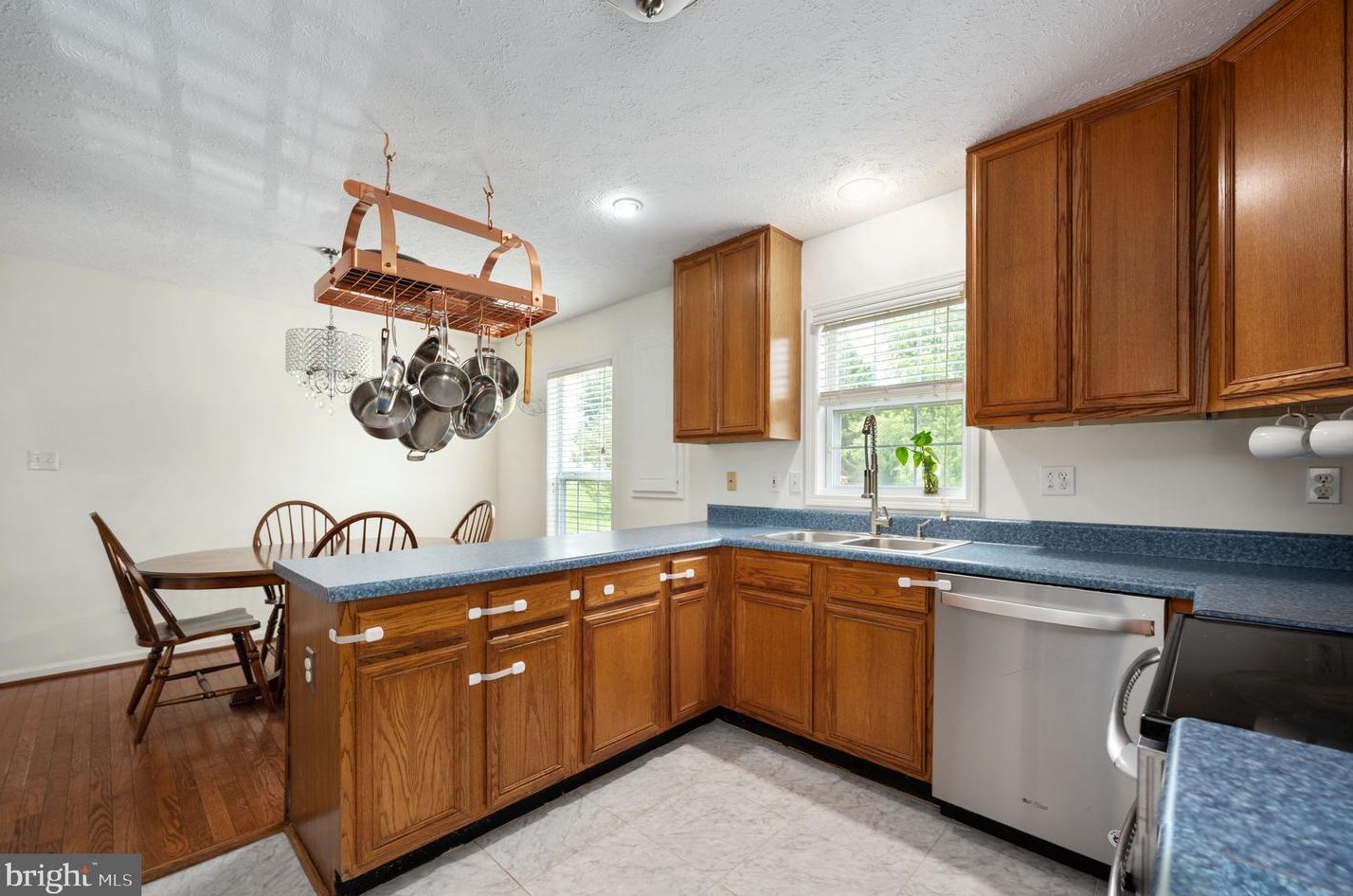 9789 Mohawk Dr, Owens, VA 22485