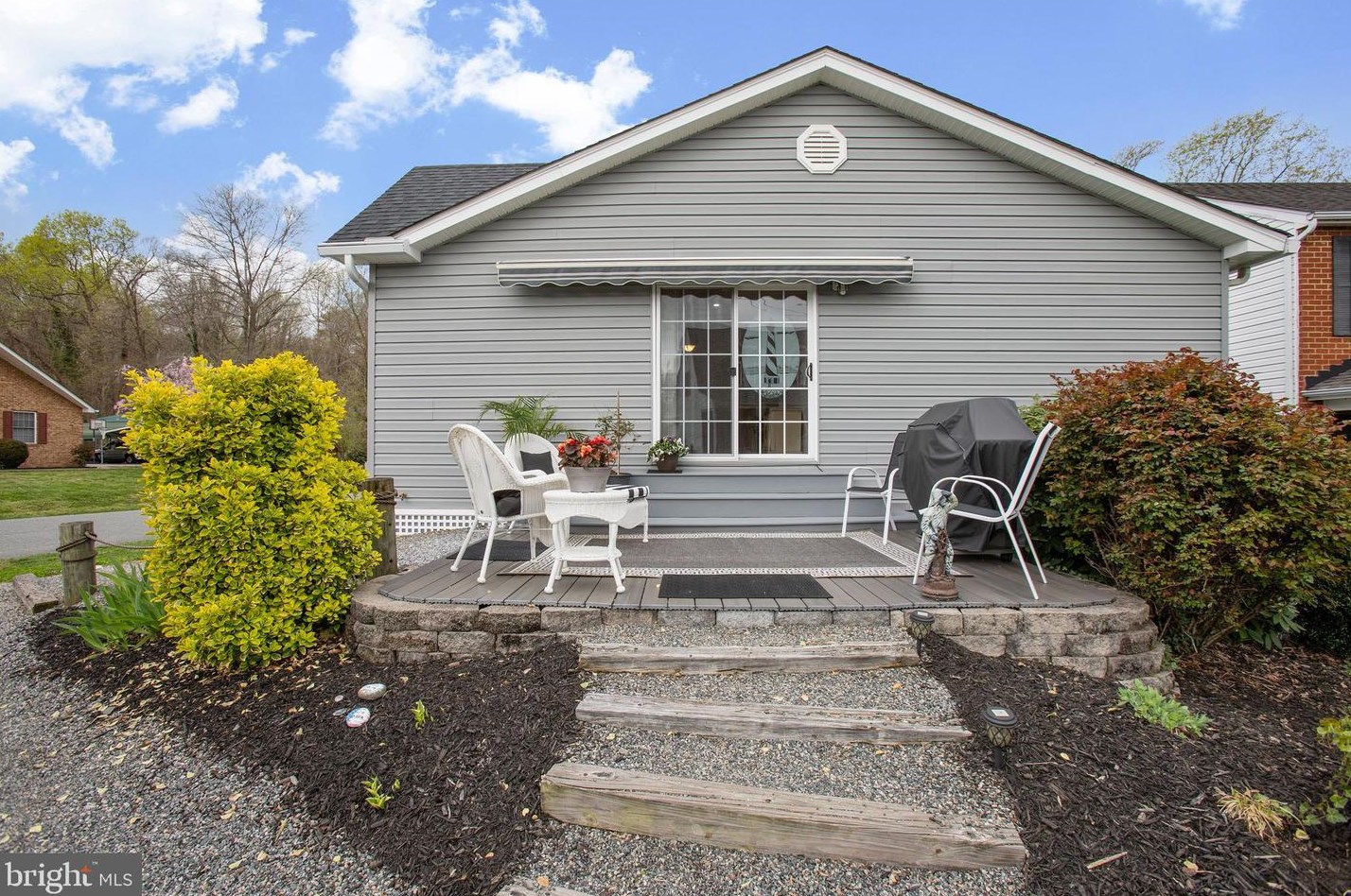 6117 Riverview Dr, Owens VA  22485-7494 exterior