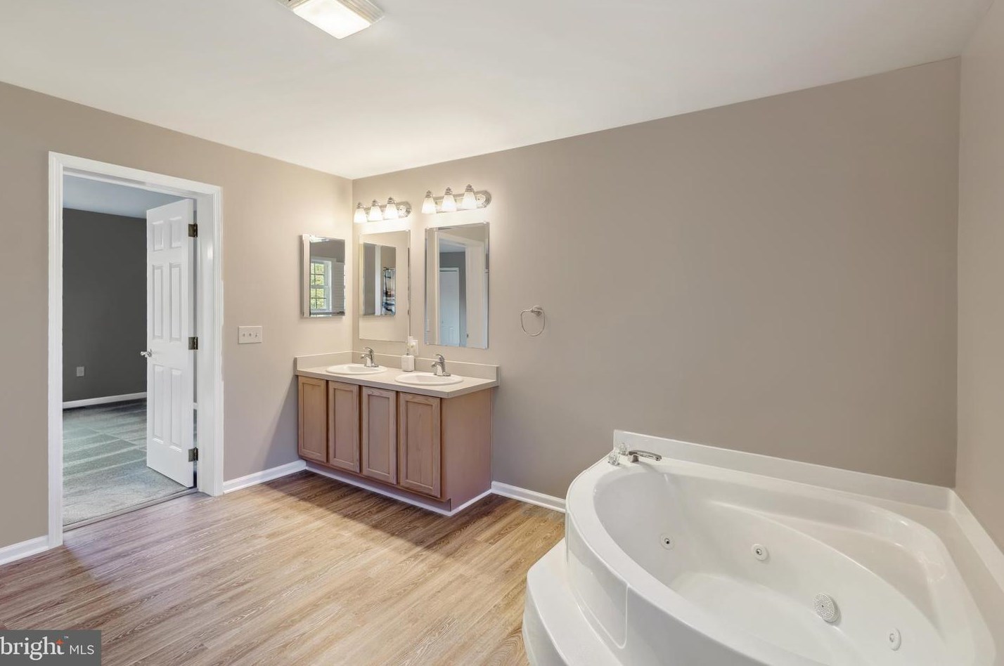 8116 Hobson Ln, Owens VA  22485-3734 exterior