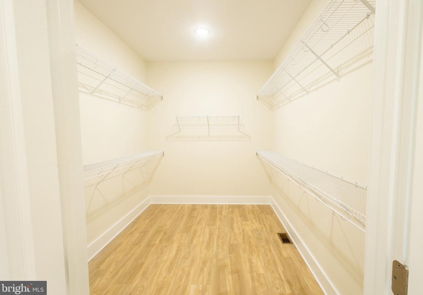 3 Windsor Dr, Owens VA  22485-5006 exterior