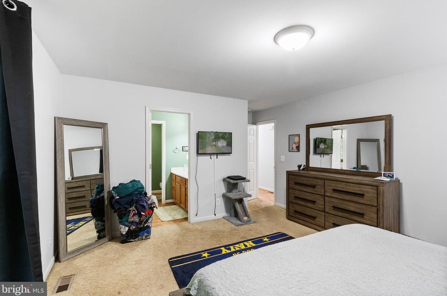 10668 Eisenhower Dr, Owens VA  22485-2163 exterior