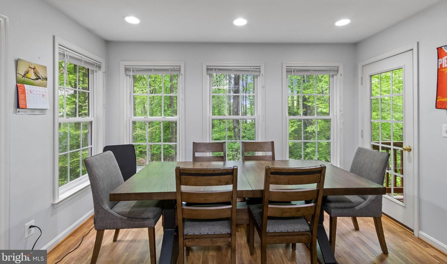 10668 Eisenhower Dr, Owens VA  22485-2163 exterior