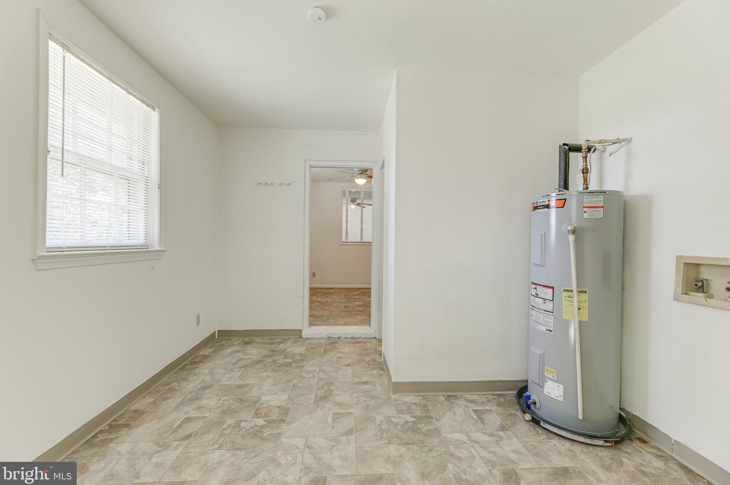 13158 James Madison Pkwy, Owens VA  22485-3212 exterior