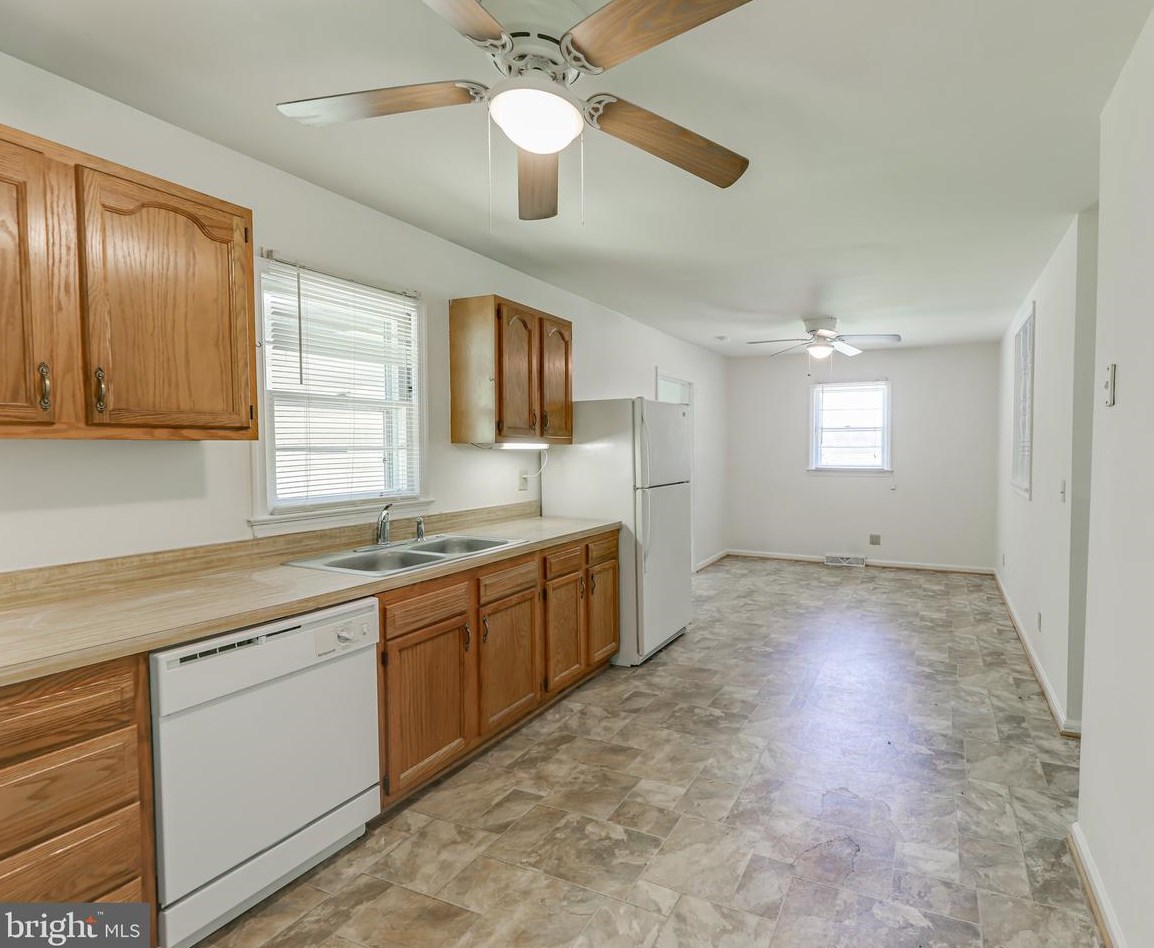 13158 James Madison Pkwy, Owens VA  22485-3212 exterior