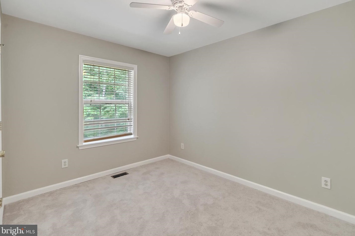 9649 Mohawk Dr, Owens VA  22485-3640 exterior