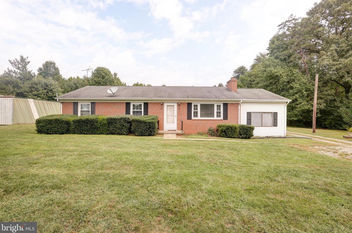 310 Harris Creek Rd, Louisa, VA 23093-4203