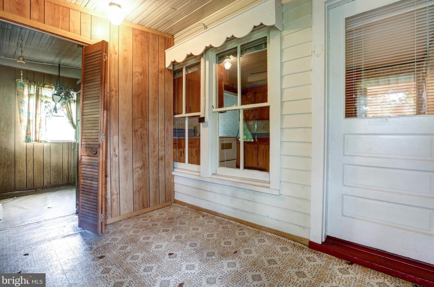 96 Mica Rd, Mineral, VA 23117