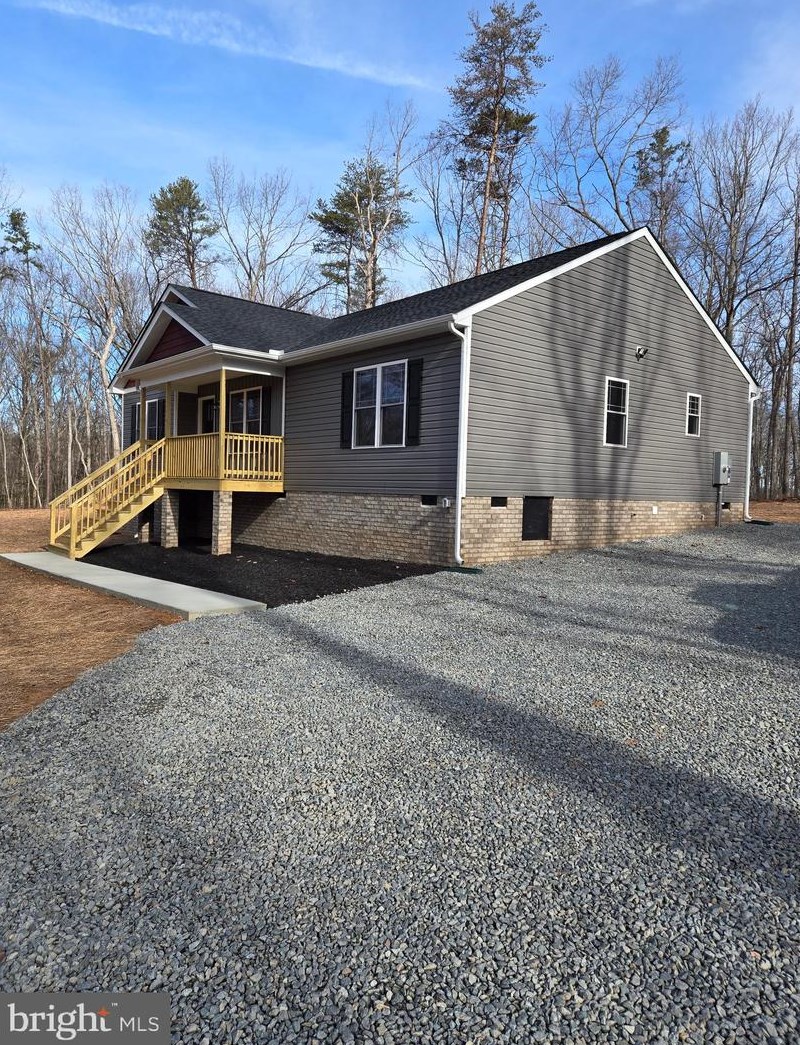8850 Fredericks Hall Rd, Mineral, VA 23117