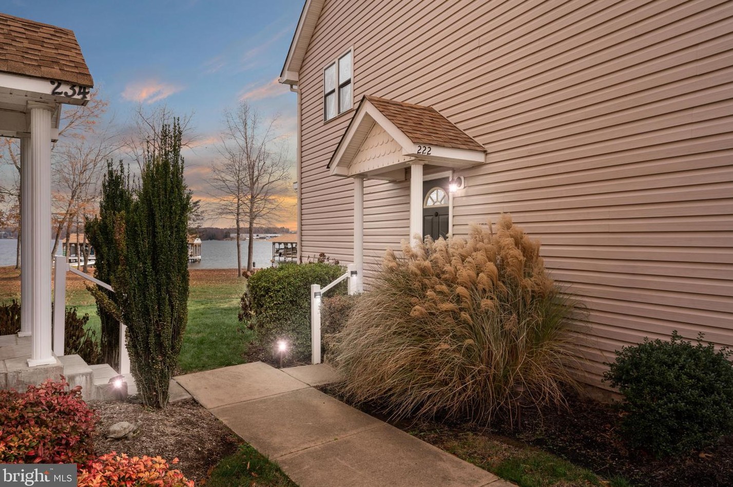 222 Lake Front Dr, Mineral, VA 23117