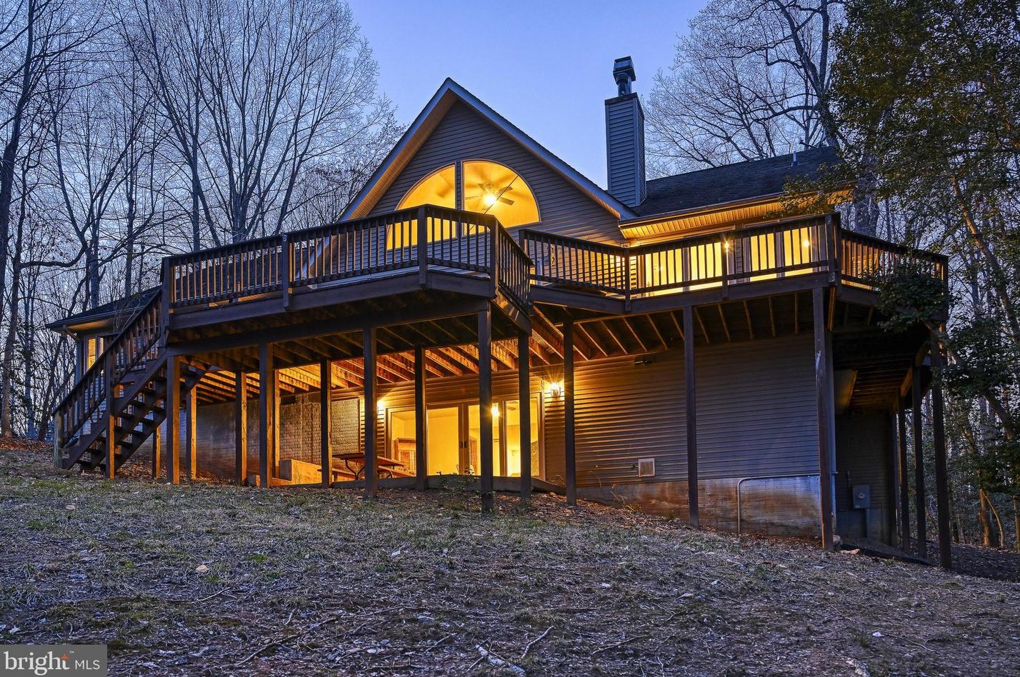 1196 Anna Coves Blvd, Mineral, VA 23117