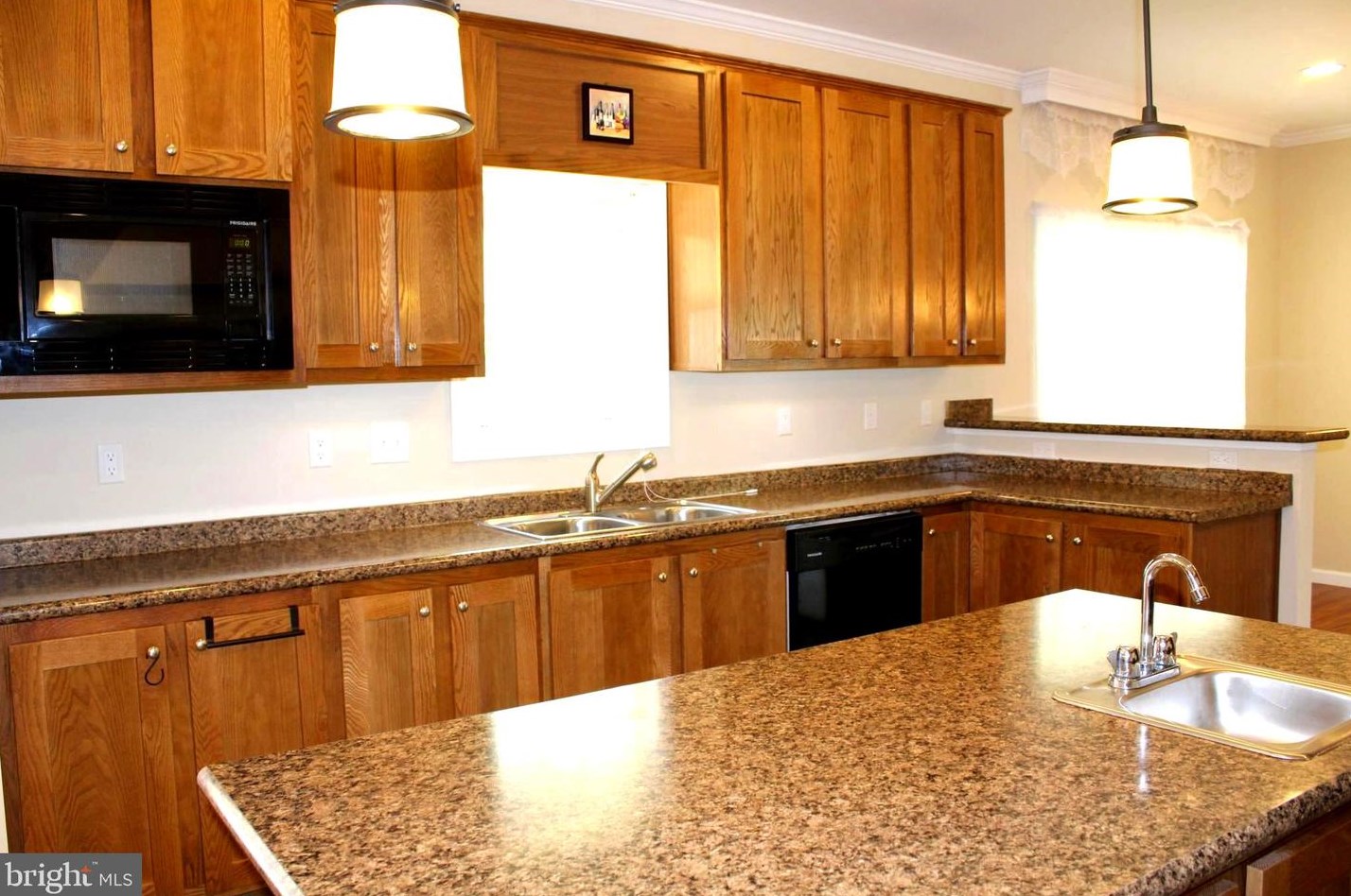 343 Forest Hill Rd, Gordonsville VA  22942-7324 exterior