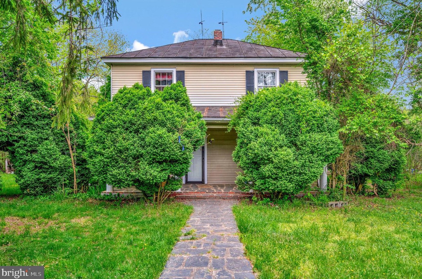 1385 Willis Proffitt Rd, Mineral VA  23117-3853 exterior