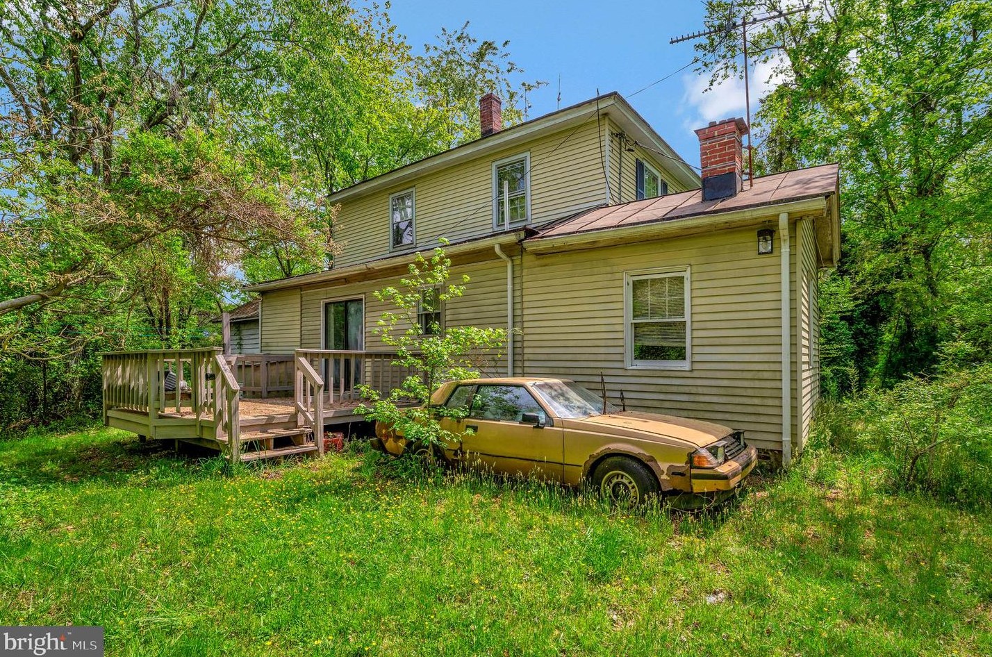 1385 Willis Proffitt Rd, Mineral VA  23117-3853 exterior